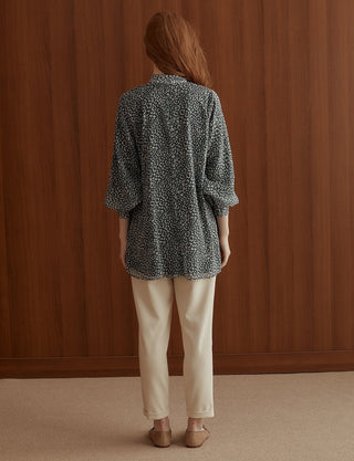 FRILLED NECK PATTERNED BLOUSE