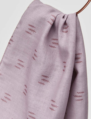 Mini Leaf Patterned Shawl Plum