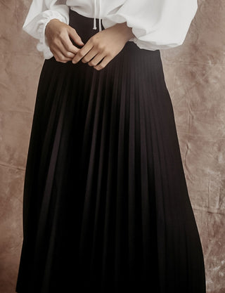 BASIC PLEATED SKIRT